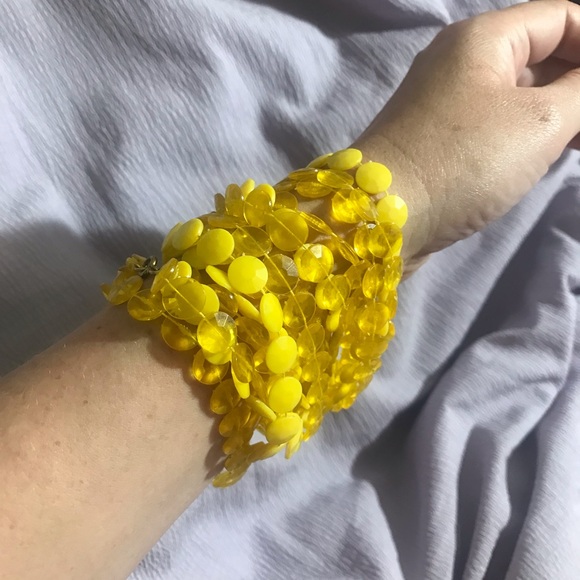 Vintage Yellow Faceted Disc Beads Three Strand Long Necklace - Picture 5 of 8